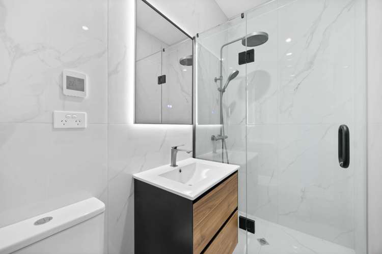 26 & 28 Furlough Road Opaheke_36