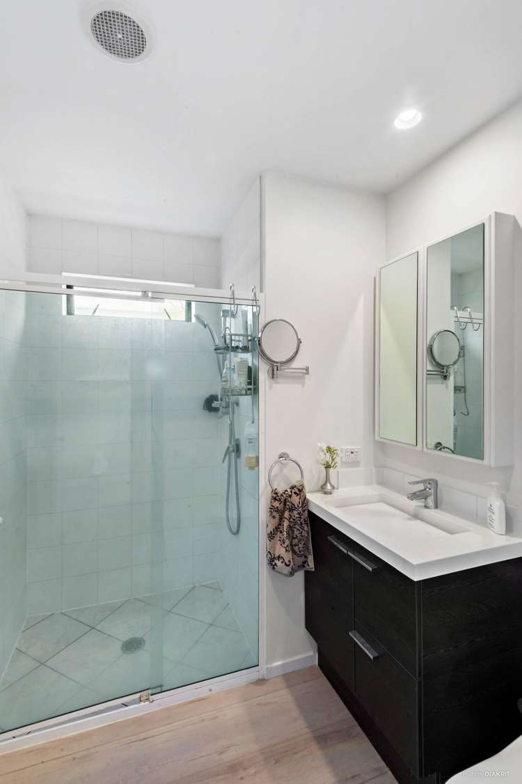 9/52 Taharoto Road Takapuna_9