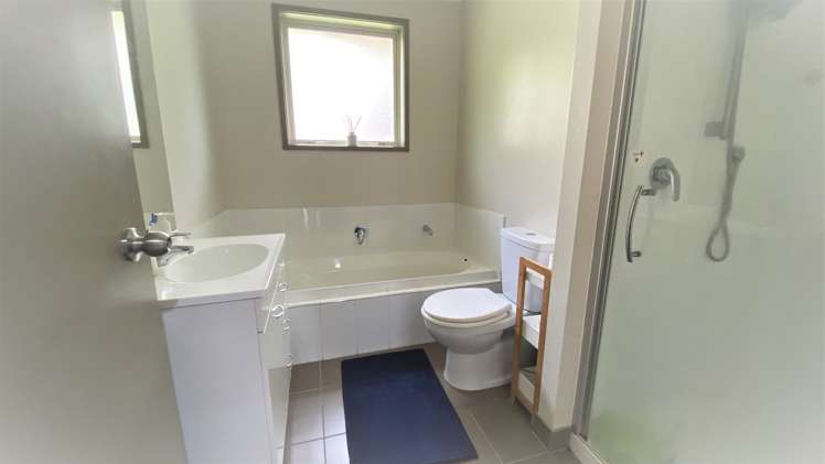 22a Matapouri Road Mangere Bridge_12