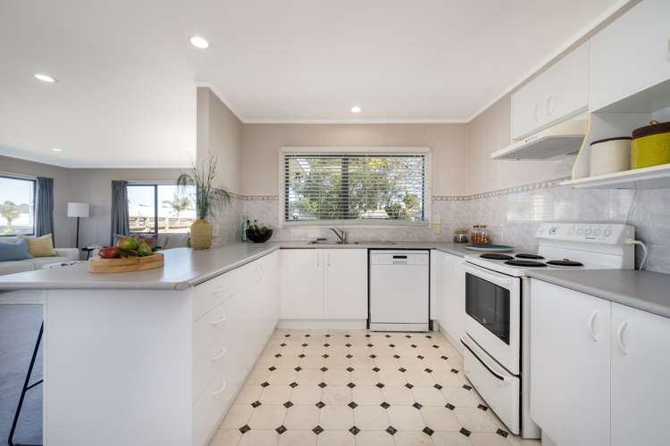 2/69 Gibraltar Street Howick_24