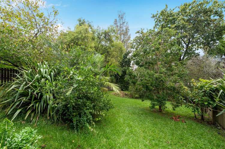 669 Beach Road Rothesay Bay_21