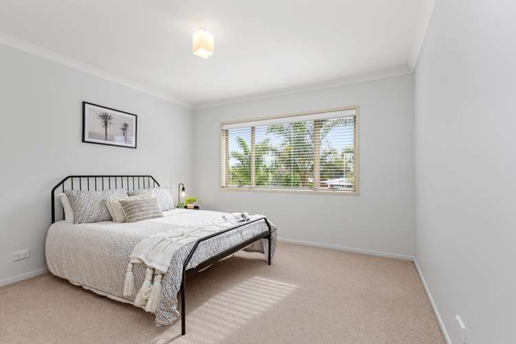 5b Sunshine Rise Raglan_18