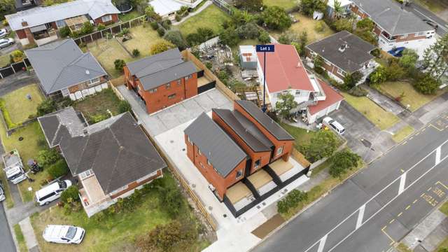 1/121 Reeves Road Pakuranga Heights_3