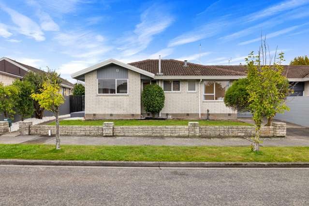 A/18 Sawtell Place Northcote_1