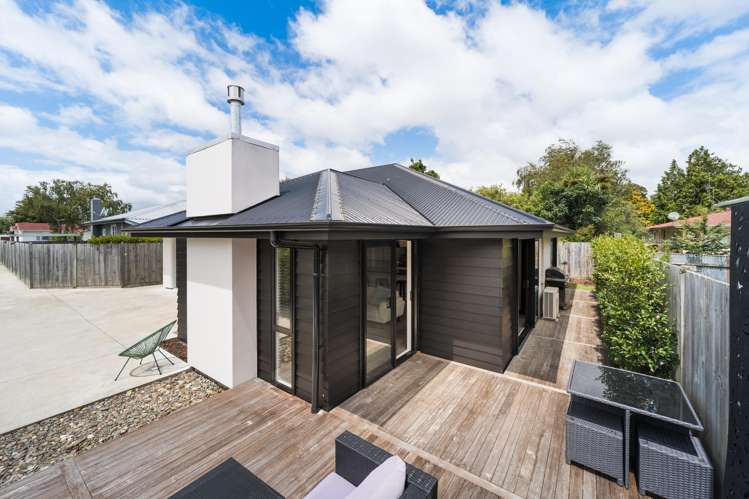 6 Ngaio Street West End_17