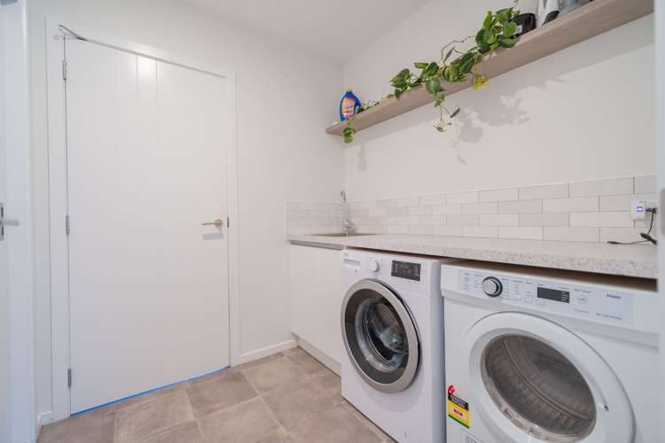 11 Breaksea Street Te Anau_16