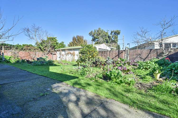 112 Lyndhurst Road Frimley_29