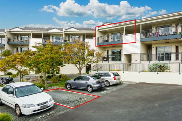 E10/71 Spencer Road Oteha_1