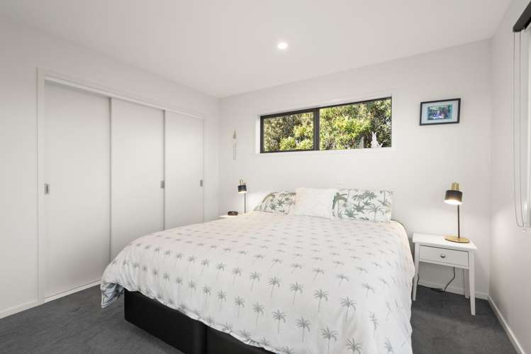 37 Seaview Road Cable Bay_13