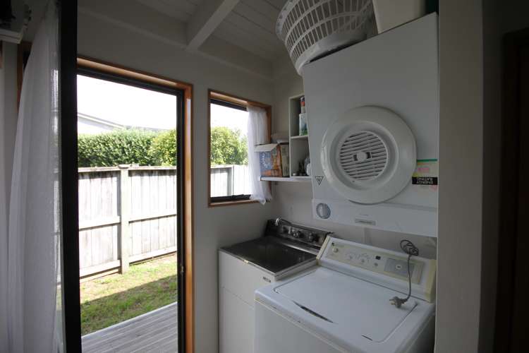 9 Britannia Dell Pauanui_11