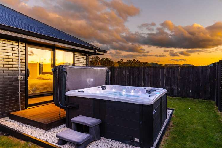 17 Catalina Crescent Burleigh_28