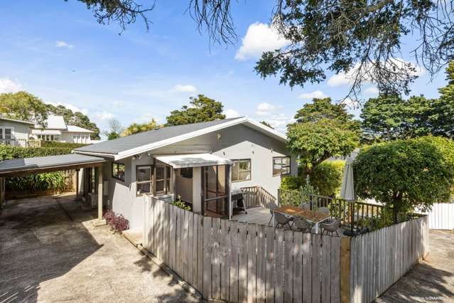 Sun, Style & Location–The Perfect Ellerslie Start!