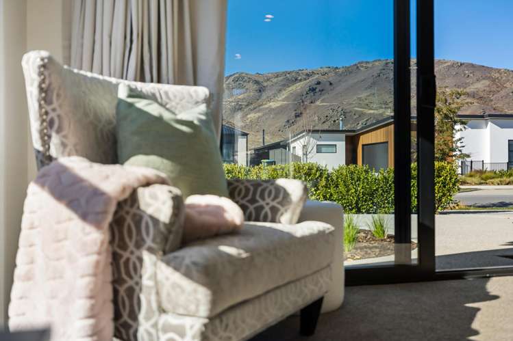 8 Wallis Drive Cromwell_12