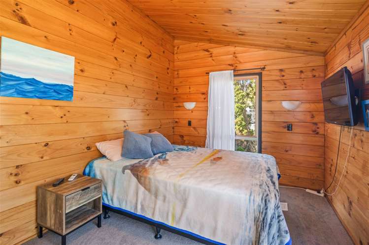 2 Ramsey Place Karori_9