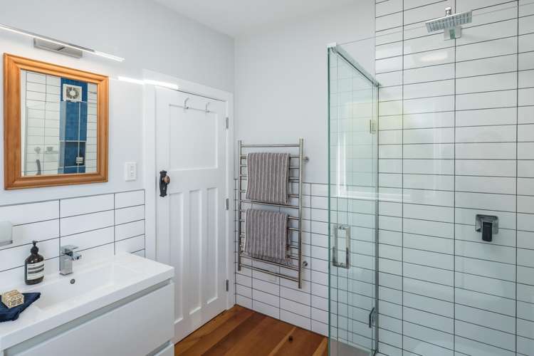 6 Angus Avenue Berhampore_15