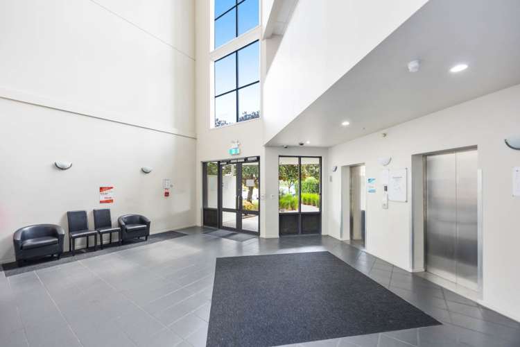 5K/10 Crown Lynn Place_5