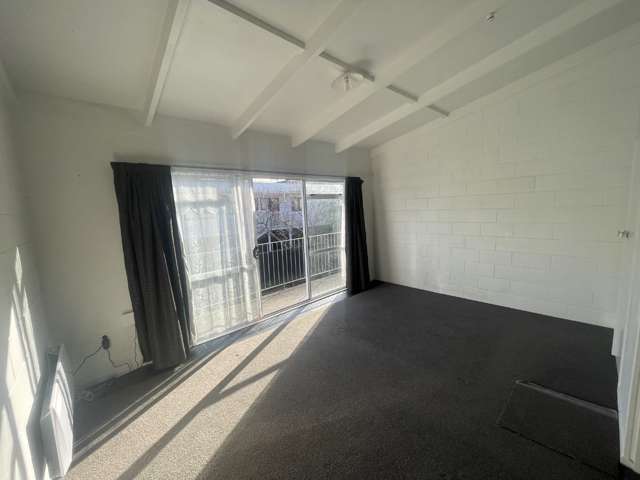 Studio in the Heart of Otahuhu