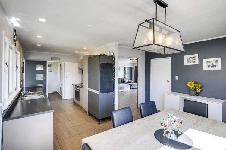 17 Lichfield Crescent Tamatea_6