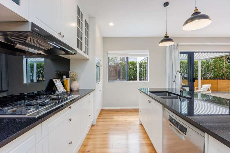 11 Parkview Drive Gulf Harbour_6