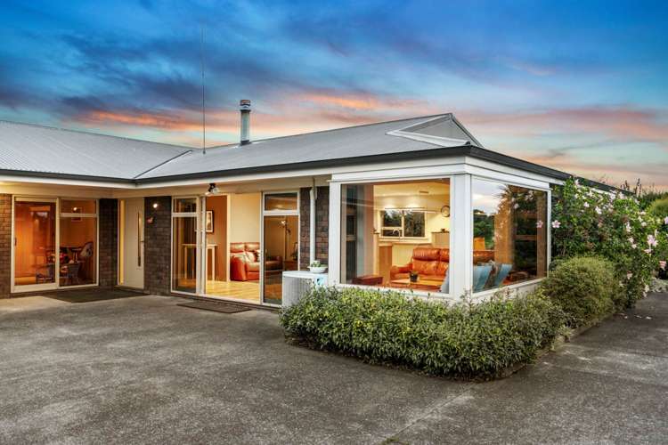 467 Aka Aka Road Aka Aka_5