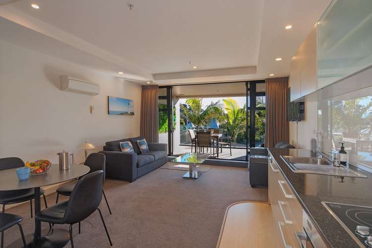 10/5 Bisley Avenue Moana_14