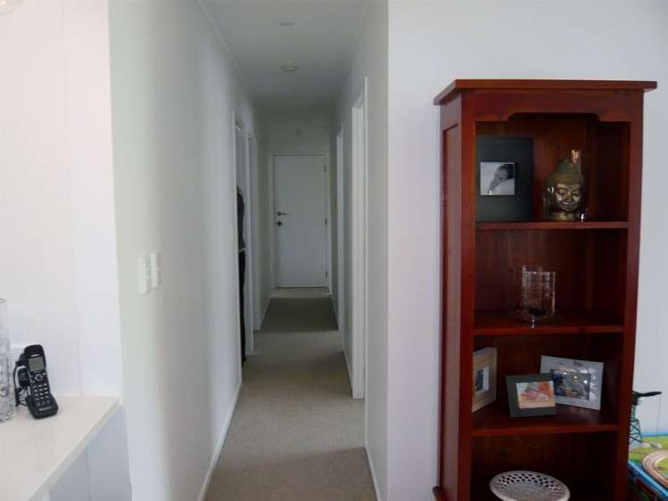 1/105 Tiroroa Avenue Te Atatu South_6