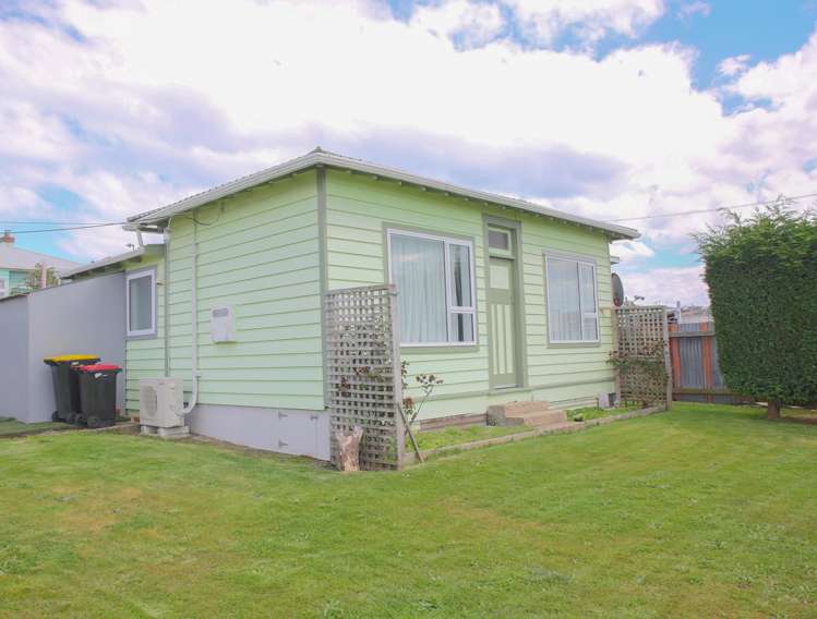 17 Foyle Street Bluff_16