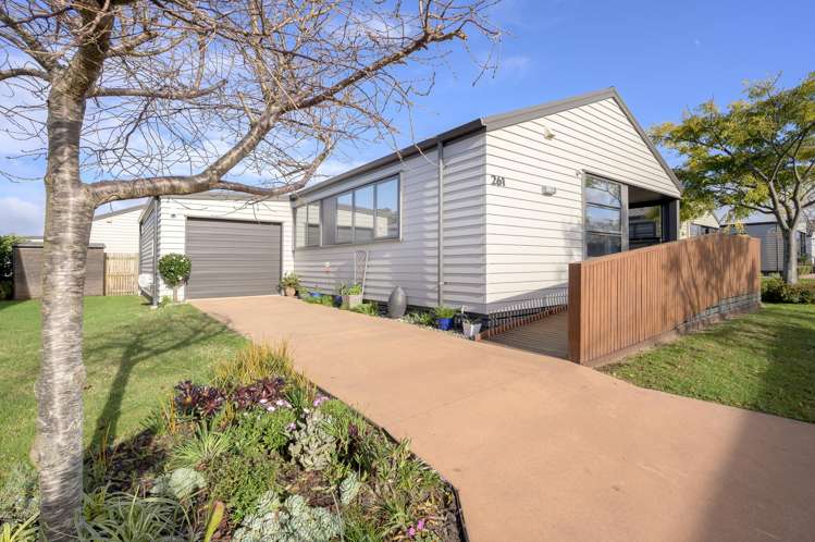 261/61 Golden Sands Drive_0