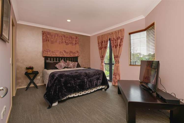 9b Beach Road Mellons Bay_7