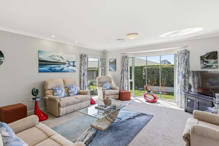 100 Milne Drive Paraparaumu_11