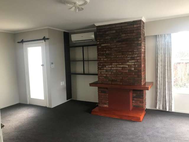 14 Defoe Avenue 1076_1