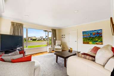 343 Kennedy Road_3