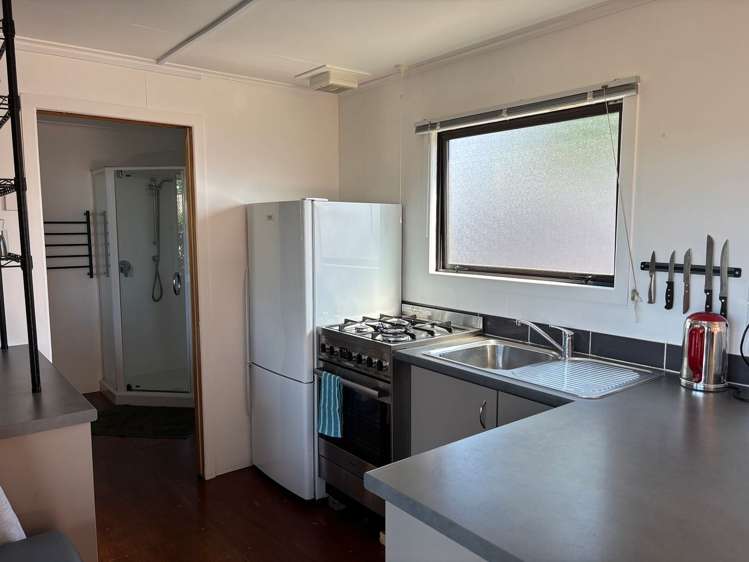 5 Surrey Road Richmond_11