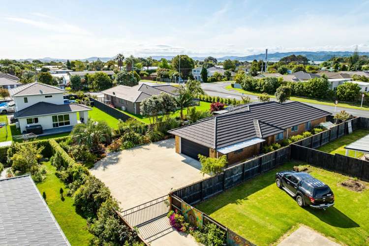 13 Sando Way One Tree Point_21