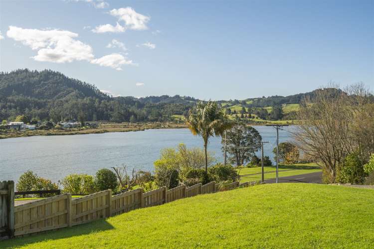8 Patton Place Tairua_2