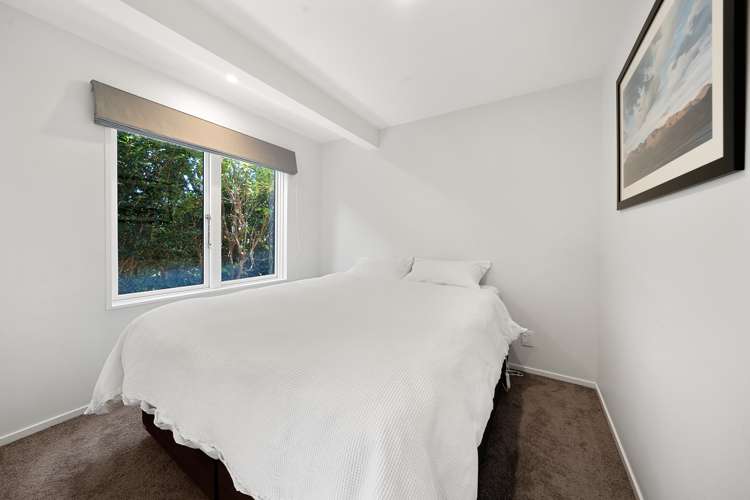 12 Fantail Grove Belmont_14