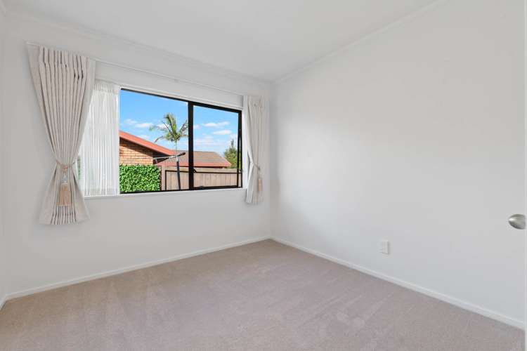 73 Mirrabooka Avenue Botany Downs_16