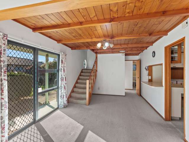 633a Queen Street East Levin_4