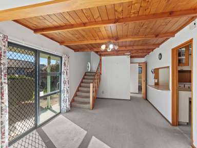 633a Queen Street East_4