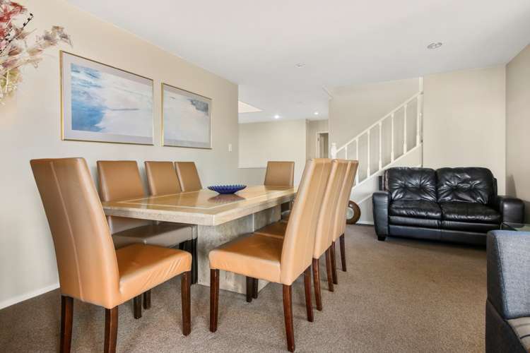 6 Beach Road Mellons Bay_4