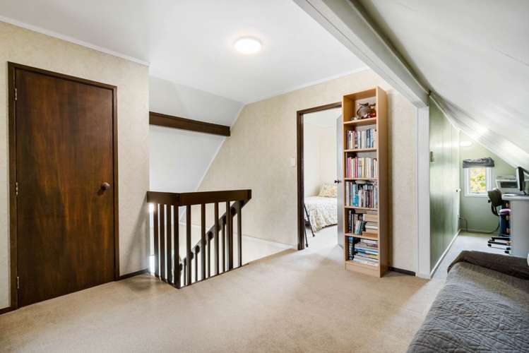 2/1 Trias Road Totara Vale_13