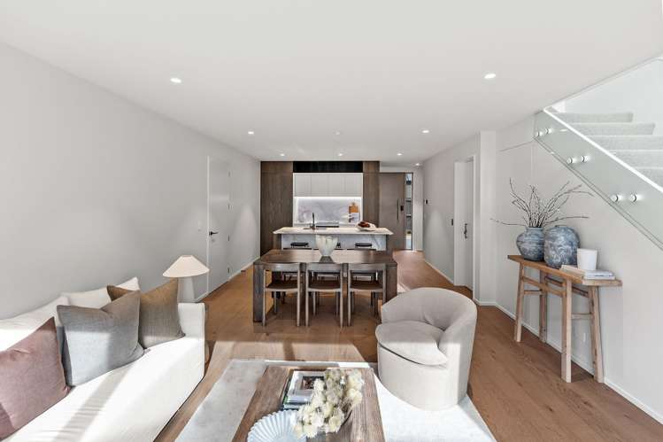 2/22 Clissold Street Merivale_9