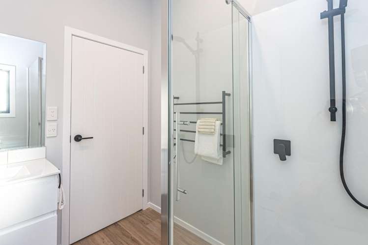 99 Devon Road Springvale_10