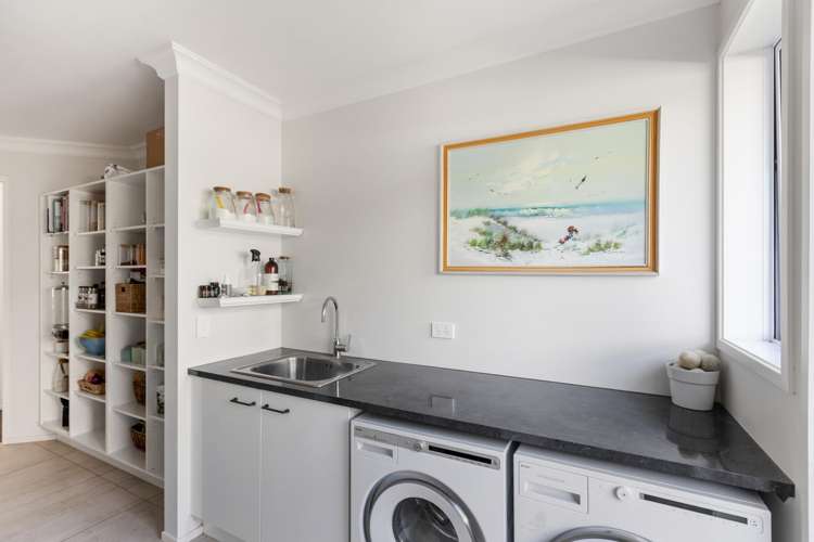 44 Puhirake Crescent Pyes Pa_28