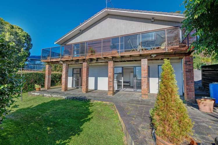 24 Tawhana Crescent Red Beach_21