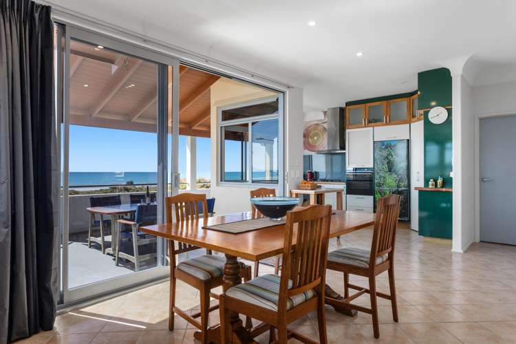 116 Ocean Road Ohope_26