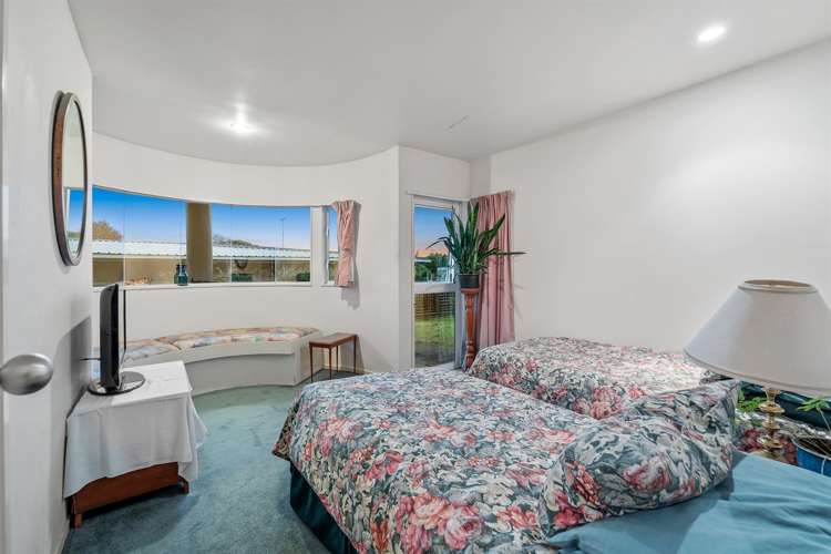 2/21 Eastcliffe Road Castor Bay_13