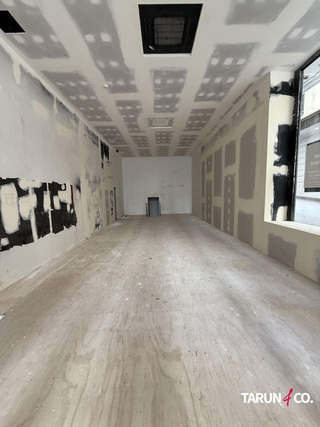 GF 02/182 Queen Street Auckland Central_3