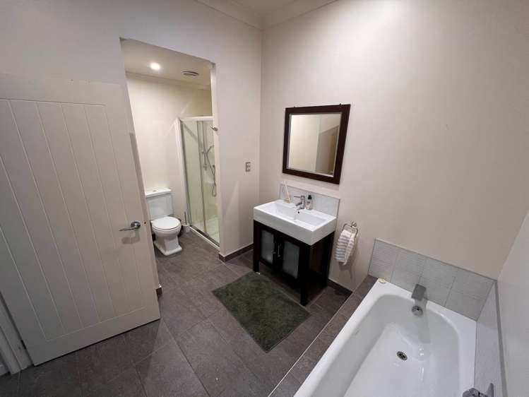 10b Ropata Avenue Point England_7