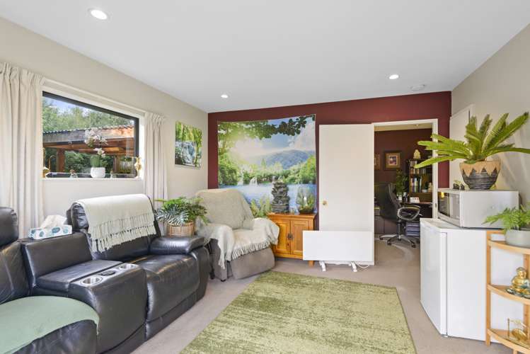 288 Horndon Street Darfield_17